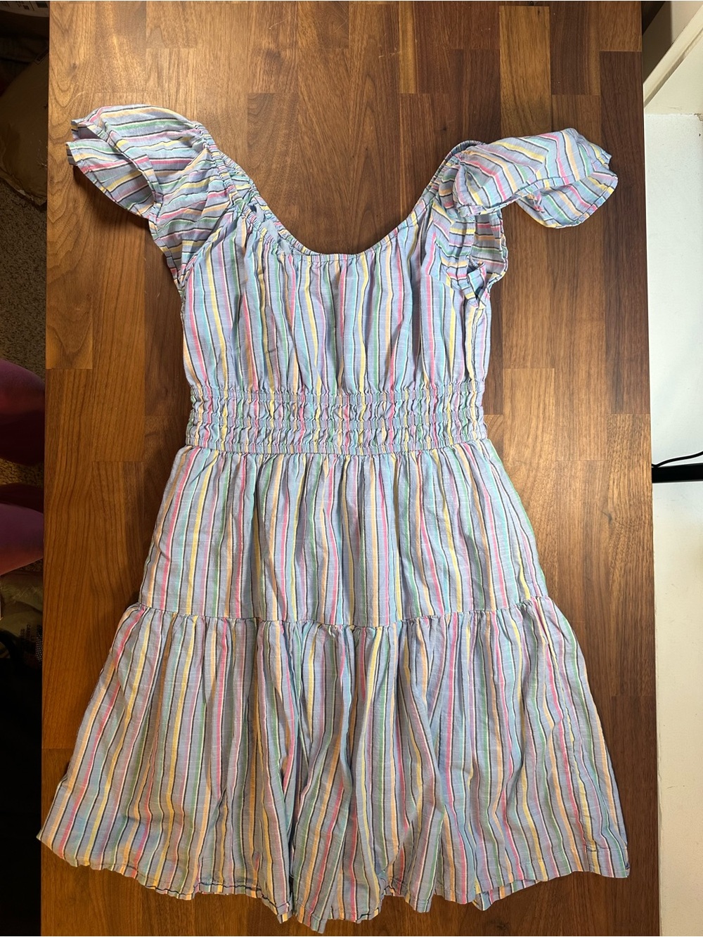 GAP Dress Womens XS Blue Rainbow Stripe Cotton Flutter Sleeve Smocked Tiered Min